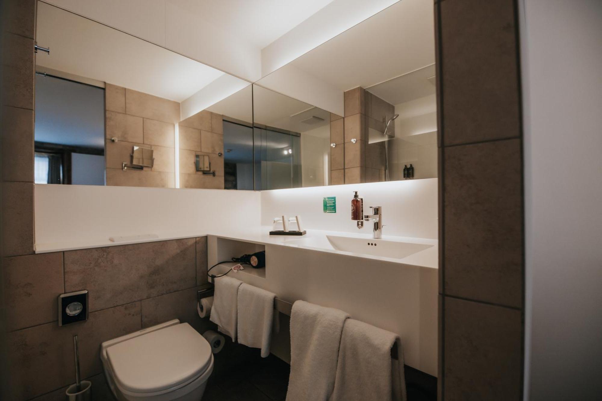 Design Hotel & Restaurant Loewen Ulm Eksteriør bilde