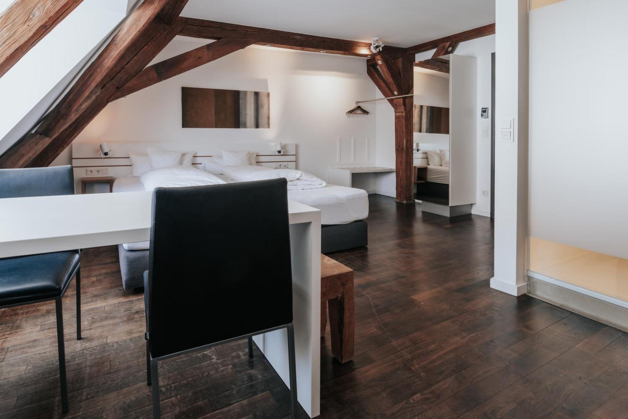 Design Hotel & Restaurant Loewen Ulm Eksteriør bilde